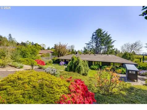 4001 SW Jerald Court Portland OR 97221