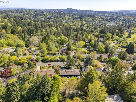 4001 SW Jerald Court Portland OR 97221
