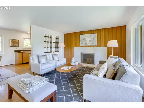 4001 SW Jerald Court Portland OR 97221