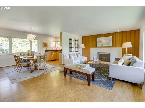 4001 SW Jerald Court Portland OR 97221