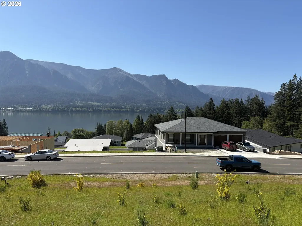 115 NE Upper Basso Circle Stevenson WA 98648