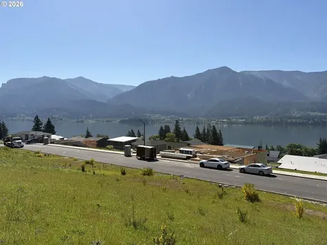 115 NE Upper Basso Circle Stevenson WA 98648