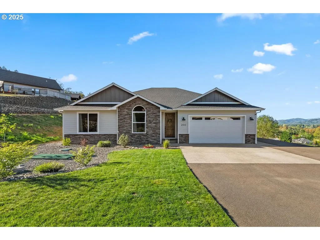 200 Madera Lane Roseburg OR 97471