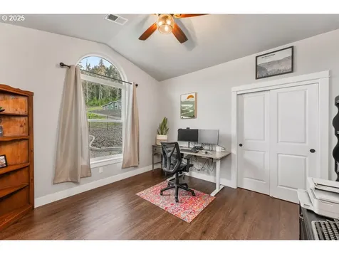 200 Madera Lane Roseburg OR 97471