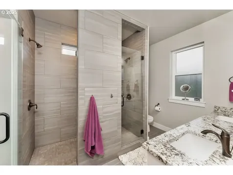 200 Madera Lane Roseburg OR 97471