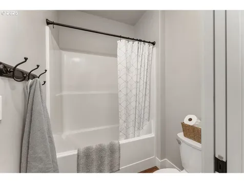 200 Madera Lane Roseburg OR 97471