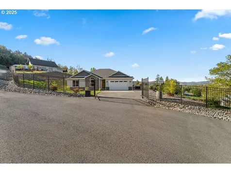 200 Madera Lane Roseburg OR 97471