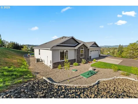 200 Madera Lane Roseburg OR 97471
