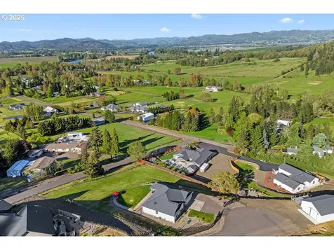 200 Madera Lane Roseburg OR 97471