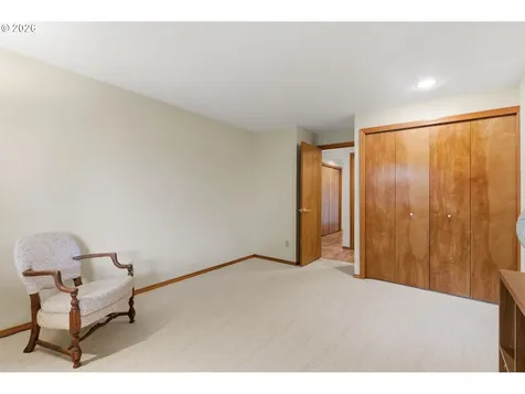 2211 NE 156th Avenue Portland OR 97230