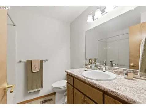 2211 NE 156th Avenue Portland OR 97230