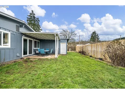 1532 E Chamberlain Avenue Cottage Grove OR 97424