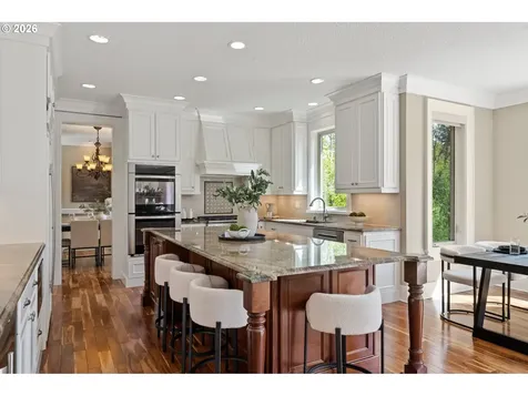 13056 Knaus Road Lake Oswego OR 97034