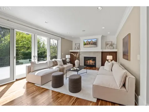 13056 Knaus Road Lake Oswego OR 97034
