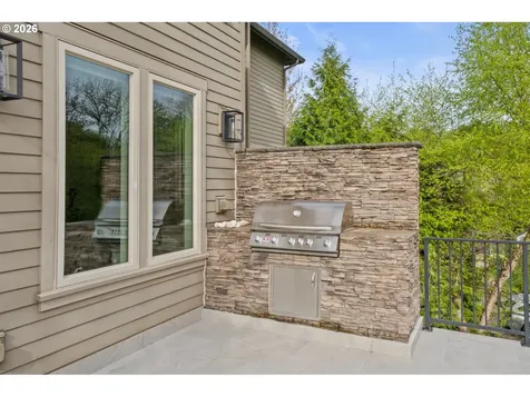13056 Knaus Road Lake Oswego OR 97034