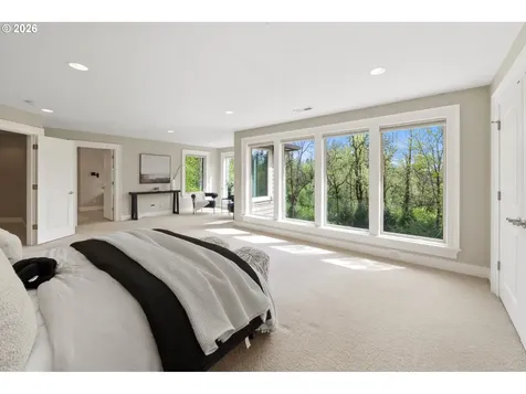 13056 Knaus Road Lake Oswego OR 97034