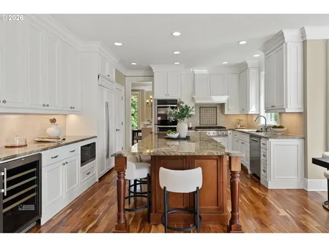 13056 Knaus Road Lake Oswego OR 97034