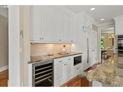 13056 Knaus Road Lake Oswego OR 97034