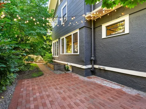 2414 NE 19th Avenue Portland OR 97212