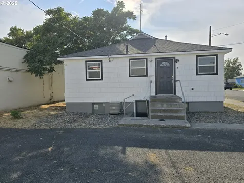 205 SW 3rd Street Hermiston OR 97838