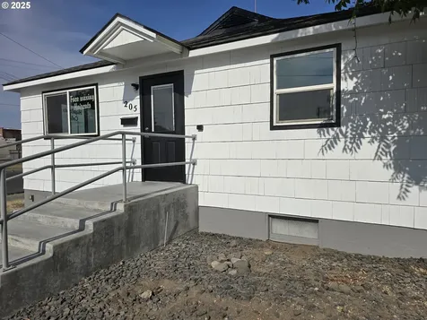 205 SW 3rd Street Hermiston OR 97838