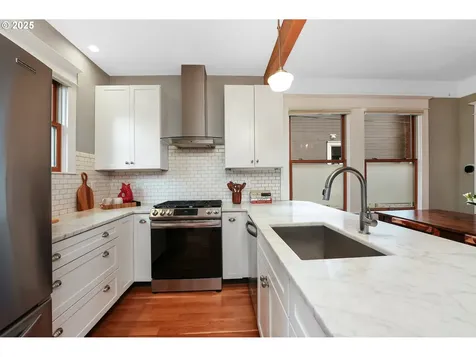 1924 SE 37th Avenue Portland OR 97214