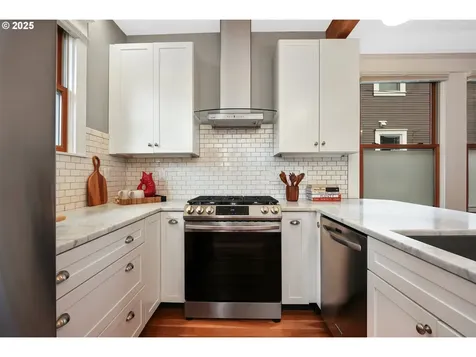 1924 SE 37th Avenue Portland OR 97214