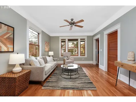 1924 SE 37th Avenue Portland OR 97214