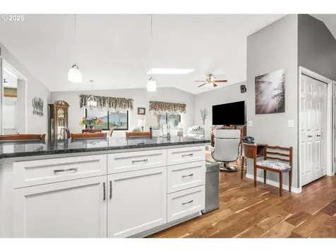 707 NE Camelia Drive Newberg OR 97132