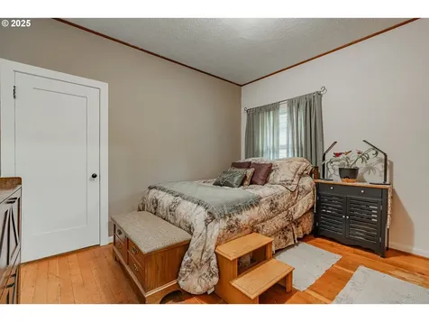 7579 N Gilbert Avenue Portland OR 97203