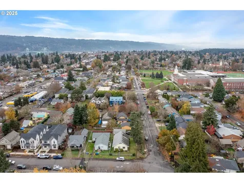 7579 N Gilbert Avenue Portland OR 97203