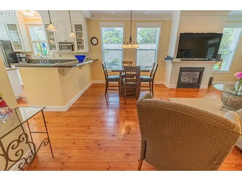 319 Kinnikinnick Way Depoe Bay OR 97341