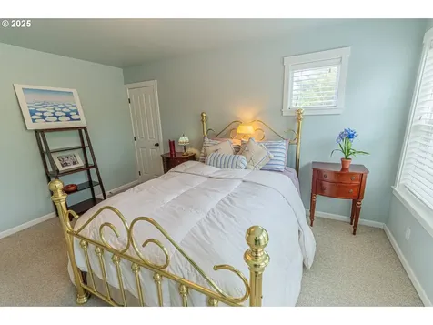 319 Kinnikinnick Way Depoe Bay OR 97341