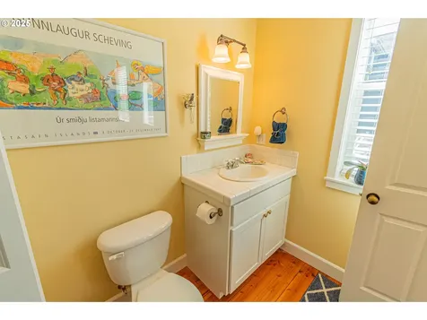 319 Kinnikinnick Way Depoe Bay OR 97341