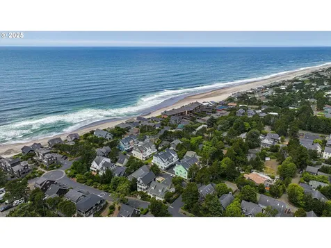 319 Kinnikinnick Way Depoe Bay OR 97341
