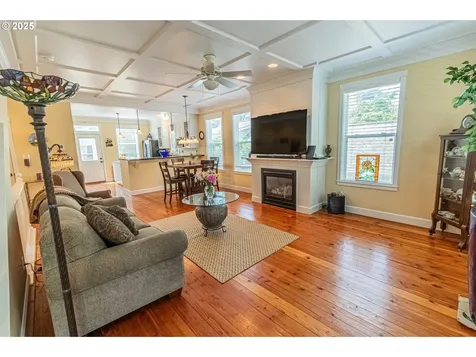 319 Kinnikinnick Way Depoe Bay OR 97341