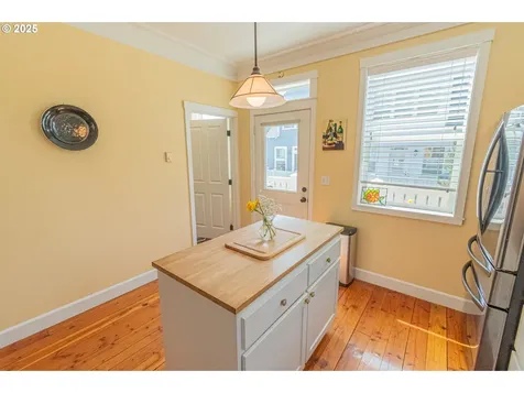 319 Kinnikinnick Way Depoe Bay OR 97341