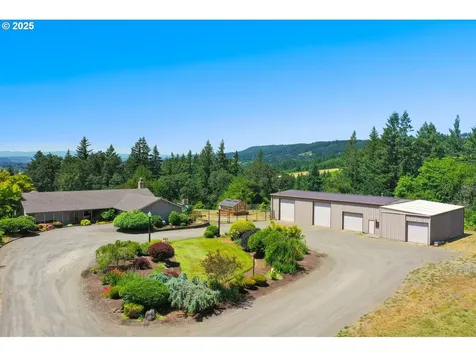 31600 NE Schaad View Drive Newberg OR 97132