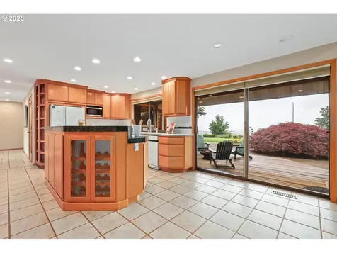 31600 NE Schaad View Drive Newberg OR 97132