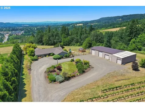 31600 NE Schaad View Drive Newberg OR 97132