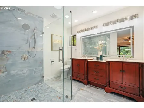 31600 NE Schaad View Drive Newberg OR 97132