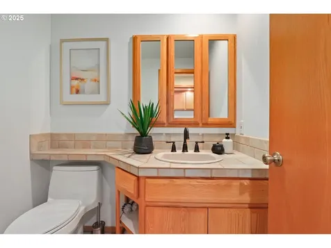 31600 NE Schaad View Drive Newberg OR 97132