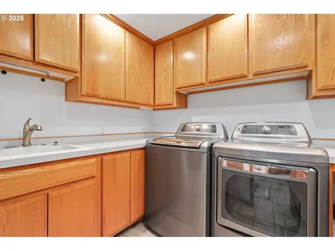 31600 NE Schaad View Drive Newberg OR 97132