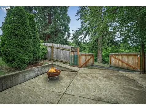 603 Van Buren Street Oregon City OR 97045