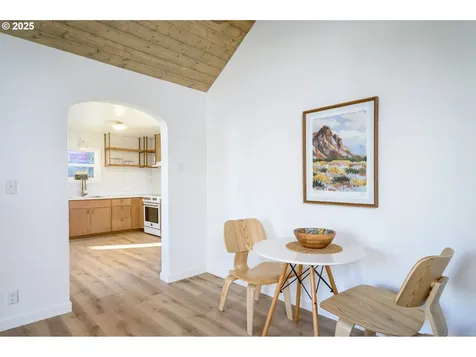 326 NE 8th Street Mcminnville OR 97128
