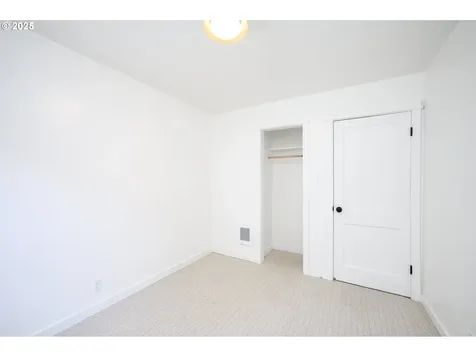 326 NE 8th Street Mcminnville OR 97128