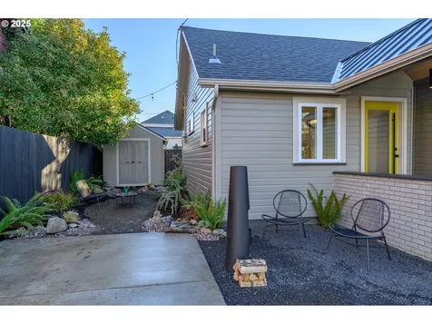 326 NE 8th Street Mcminnville OR 97128