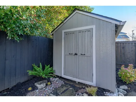 326 NE 8th Street Mcminnville OR 97128
