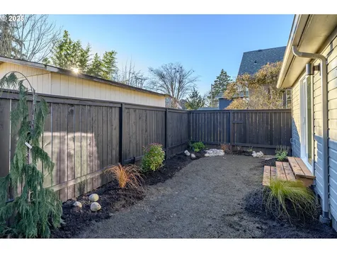 326 NE 8th Street Mcminnville OR 97128