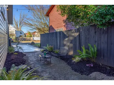326 NE 8th Street Mcminnville OR 97128